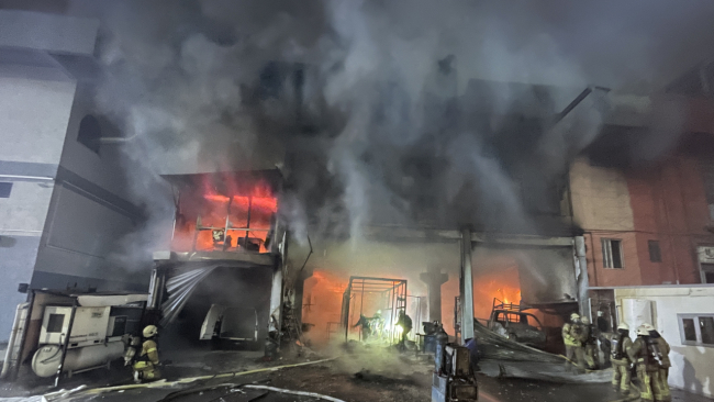 İstanbul'da sanayi sitesinde yangın